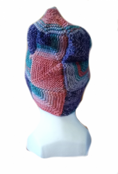 Pletená čepice z modulových čtverců malých zeleno-růžovo-fialová velikost univerzální