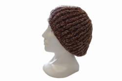 Pletená čepice hnědý melír s barevnou nitkou velikost univerzální